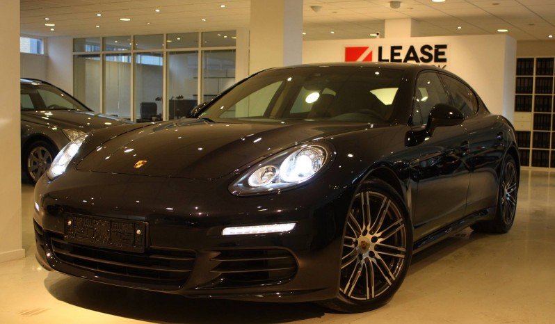 Porsche Panamera Diesel full
