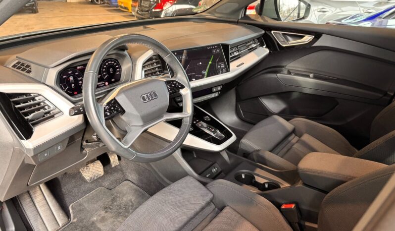 Audi Q4 e-tron 40 full