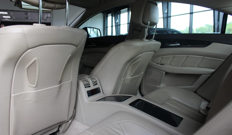 Mercedes-Benz CLS 500 full