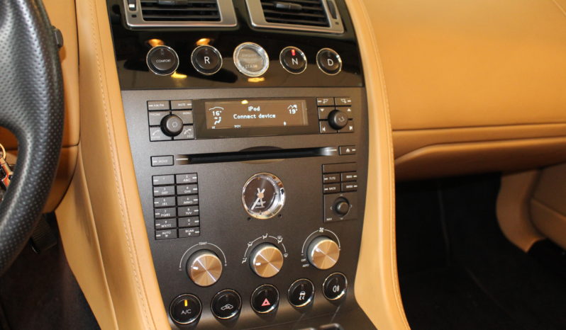 Aston Martin Vantage V8 Roadster 4,3 full