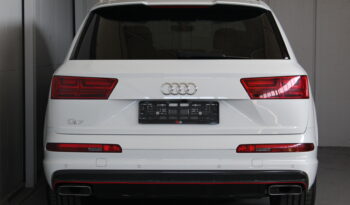 Audi Q7 3,0 TDI S-line full