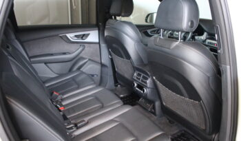Audi Q7 3,0 TDI S-line full