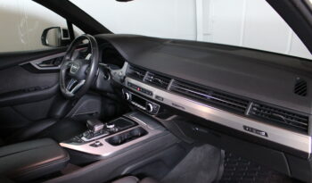 Audi Q7 3,0 TDI S-line full
