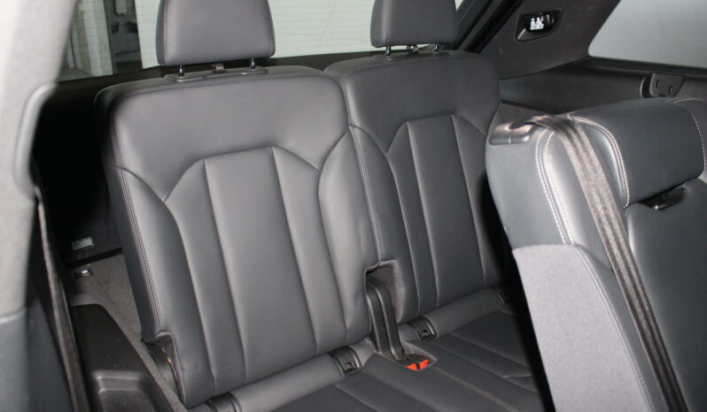 Audi Q7 3,0 TDI S-line full