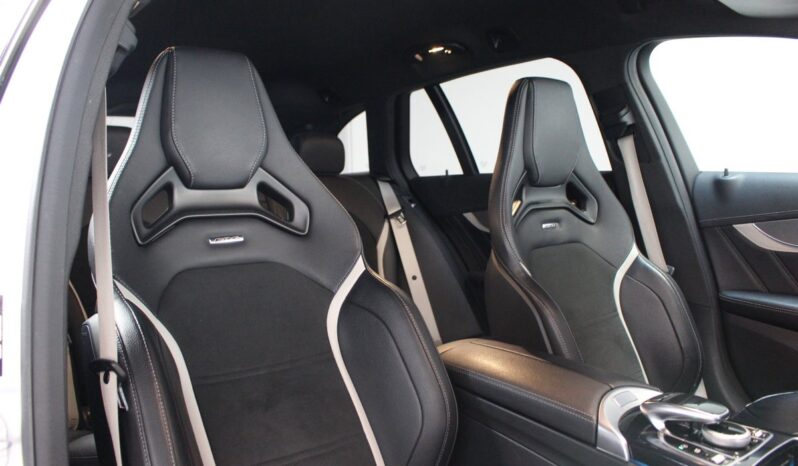Mercedes C63 S 4,0 AMG full