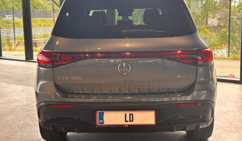 Mercedes EQB300 AMG Line 4matic 7prs full