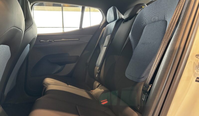 Volvo EX30 Extended Range Plus full