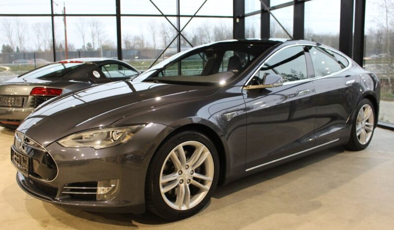 TESLA MODEL S 85D full