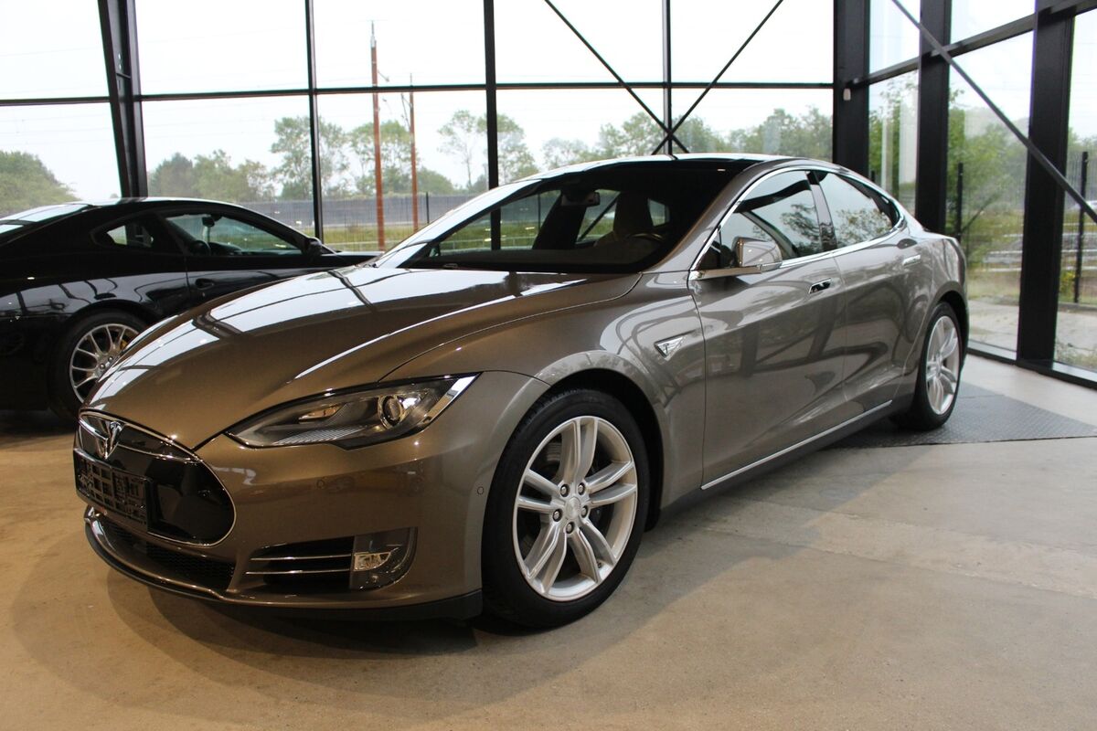 TESLA MODEL S 85D - Lease Danmark