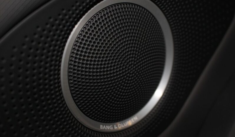 AUDI R8 4, 2 V8 COUPÉ full