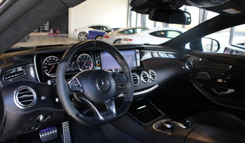 Mercedes Benz S 63 Coupé AMG full