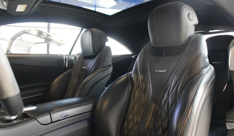 Mercedes Benz S 63 Coupé AMG full