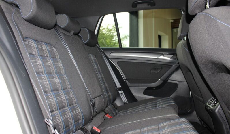 VW GOLF VII GTE full