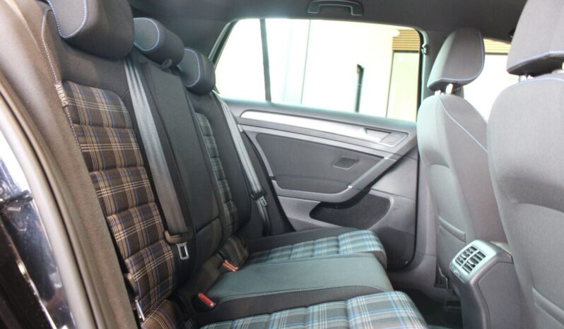 VW GOLF VII GTE full