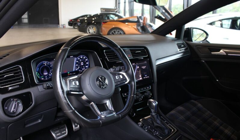 VW GOLF VII GTE full