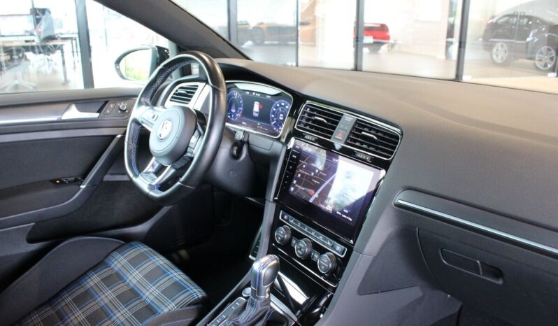 VW GOLF VII GTE full